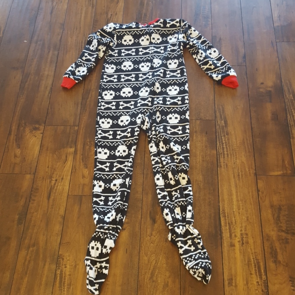 Cute Skull Onesie (Circo)